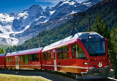 Bernina Express arriving in Tirano Bernina Express arriving in Tirano
